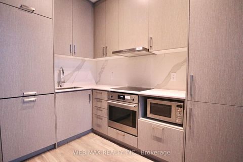 Photo 31 at 311 - 60 Honeycrisp Crescent, Vaughan Corporate Centre, Vaughan