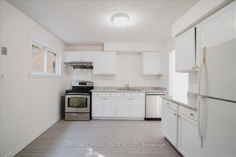 Photo 10 at 1389 Palmetto Drive, Samac, Oshawa