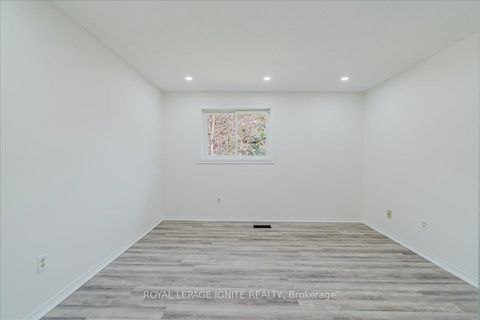 Photo 14 at 1389 Palmetto Drive, Samac, Oshawa