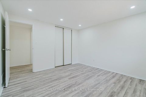 Photo 16 at 1389 Palmetto Drive, Samac, Oshawa