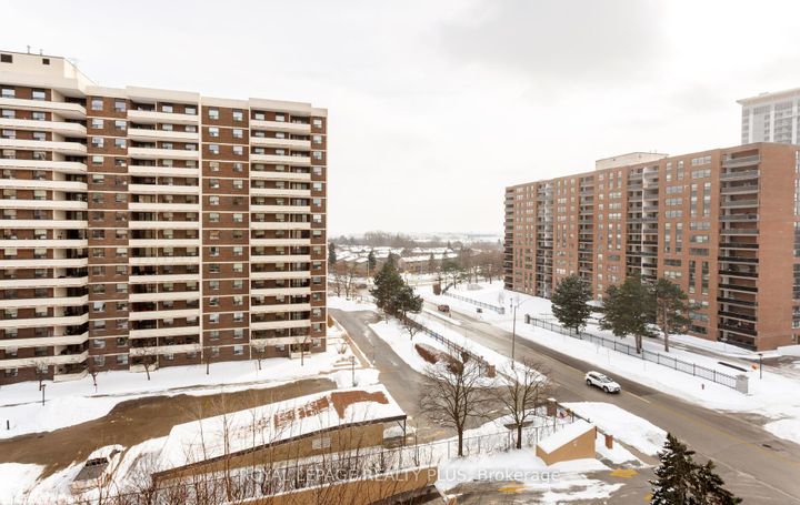 Photo 25 at 803 - 5 Lisa Street, Queen Street Corridor, Brampton