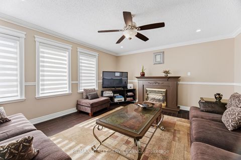 Photo 18 at 7 Waltham Drive, Beaumonde Heights, Toronto