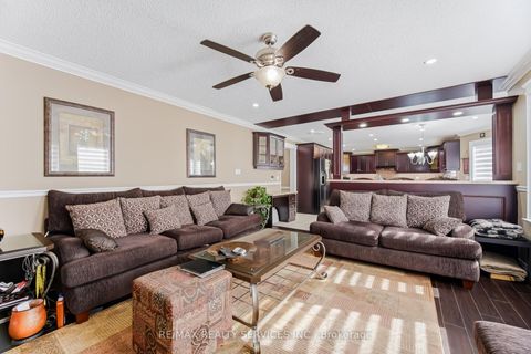 Photo 19 at 7 Waltham Drive, Beaumonde Heights, Toronto