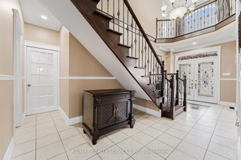 Photo 21 at 7 Waltham Drive, Beaumonde Heights, Toronto