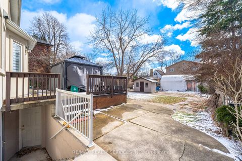 Photo 43 at 7 Waltham Drive, Beaumonde Heights, Toronto