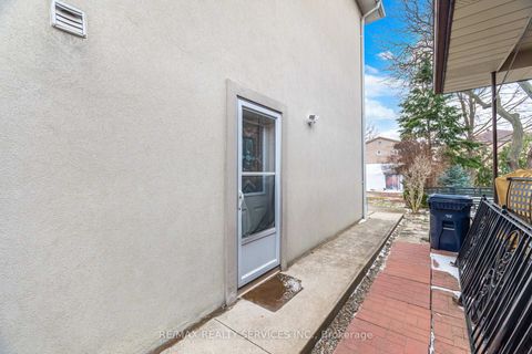 Photo 48 at 7 Waltham Drive, Beaumonde Heights, Toronto