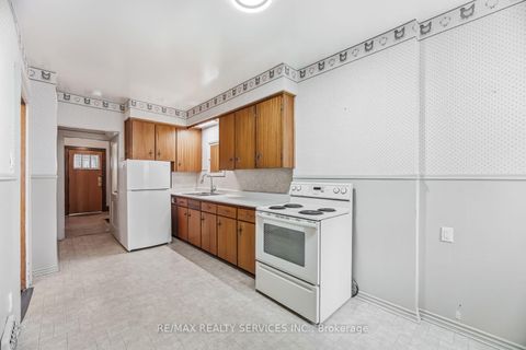 Photo 15 at 544 Windermere Avenue, Bloor West Village, Toronto