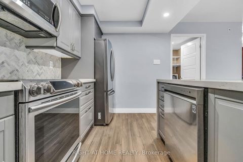 Photo 1 at 406 - 356 Mcrae Drive, Leaside, Toronto