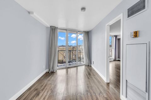 Photo 8 at 406 - 356 Mcrae Drive, Leaside, Toronto