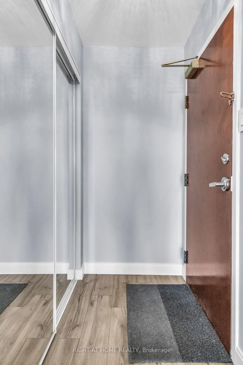 Photo 16 at 406 - 356 Mcrae Drive, Leaside, Toronto