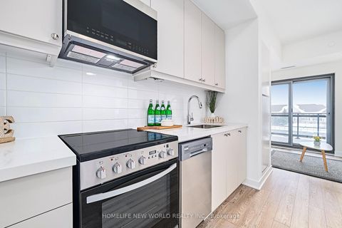 Photo 10 at 330 - 51 Clarington Boulevard, Bowmanville, Clarington