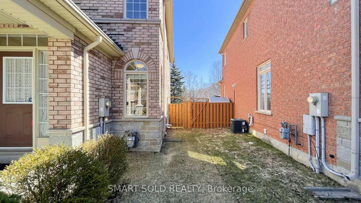 Photo 2 at 208 Cabernet Road, Patterson, Vaughan
