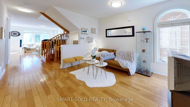 Photo 4 at 208 Cabernet Road, Patterson, Vaughan