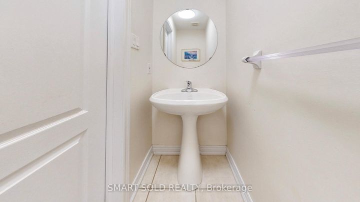 Photo 12 at 208 Cabernet Road, Patterson, Vaughan