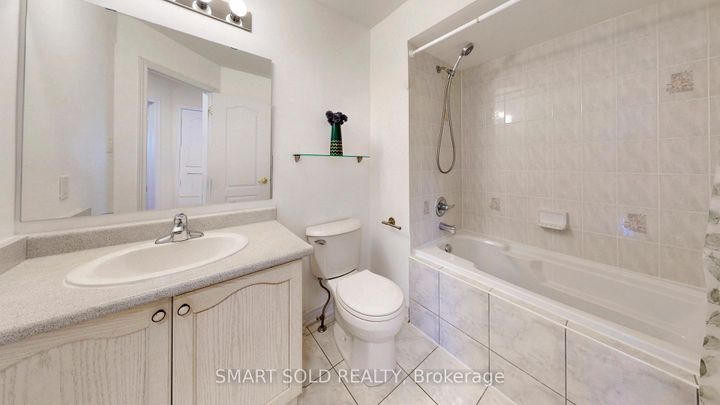 Photo 23 at 208 Cabernet Road, Patterson, Vaughan