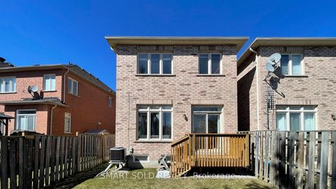 Photo 25 at 208 Cabernet Road, Patterson, Vaughan