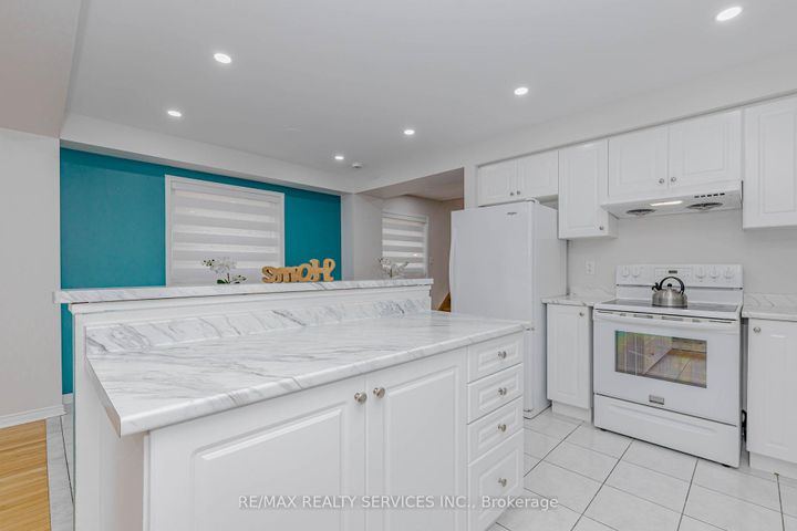 Photo 12 at 102 Sand Cherry Crescent, Wellington, Brampton