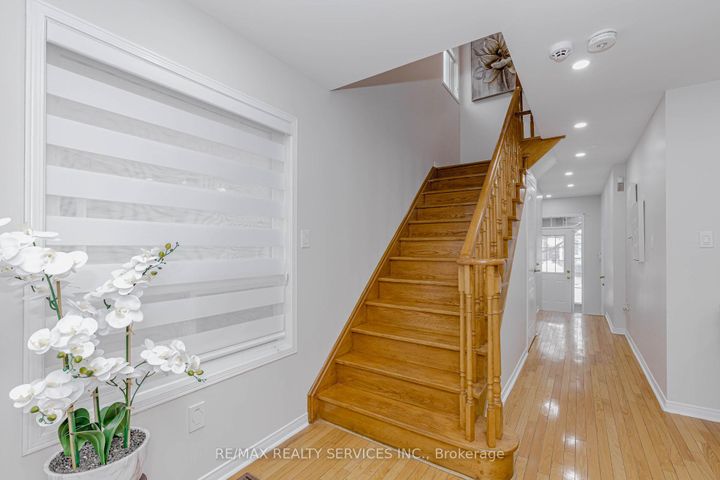 Photo 20 at 102 Sand Cherry Crescent, Wellington, Brampton