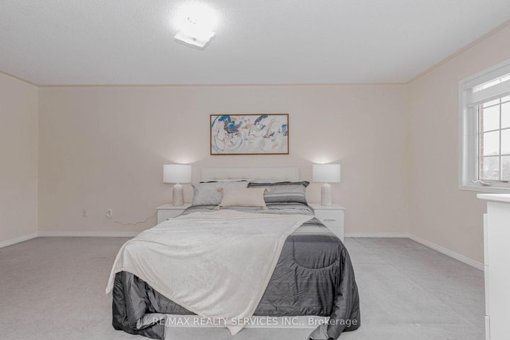 Photo 24 at 102 Sand Cherry Crescent, Wellington, Brampton