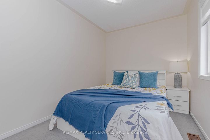 Photo 32 at 102 Sand Cherry Crescent, Wellington, Brampton