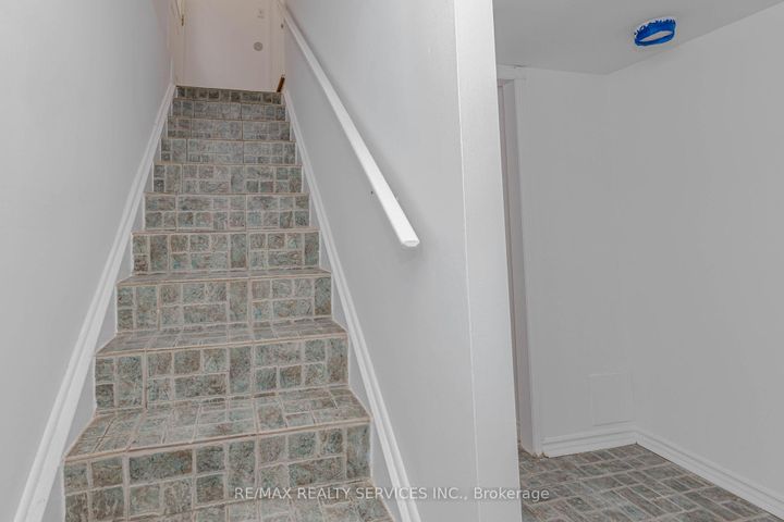 Photo 37 at 102 Sand Cherry Crescent, Wellington, Brampton