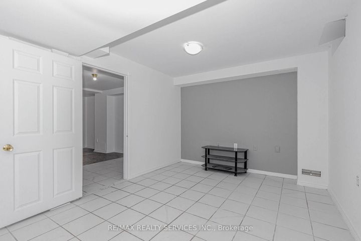 Photo 40 at 102 Sand Cherry Crescent, Wellington, Brampton