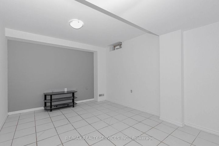 Photo 41 at 102 Sand Cherry Crescent, Wellington, Brampton