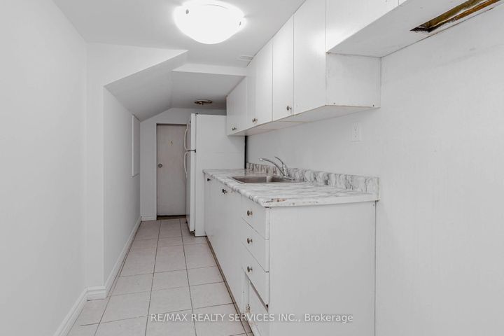 Photo 42 at 102 Sand Cherry Crescent, Wellington, Brampton