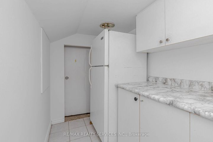 Photo 43 at 102 Sand Cherry Crescent, Wellington, Brampton