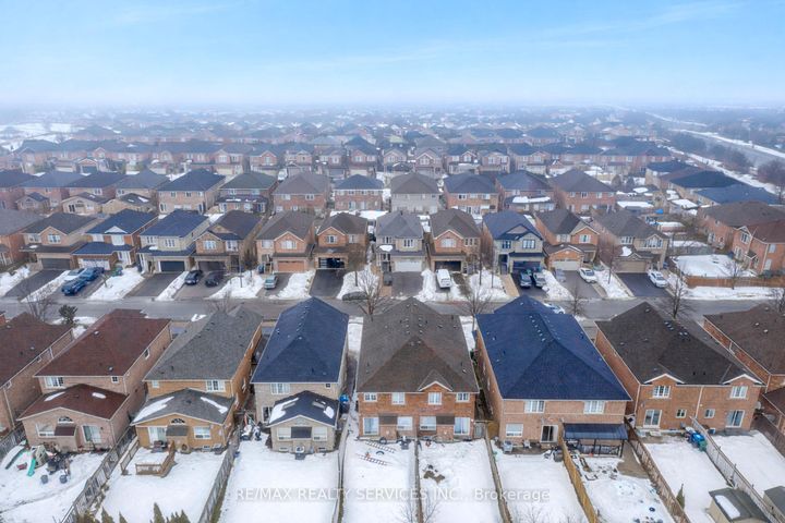 Photo 48 at 102 Sand Cherry Crescent, Wellington, Brampton