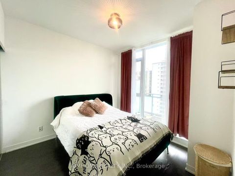 Photo 10 at 1019 - 1830 Bloor Street W, High Park North, Toronto