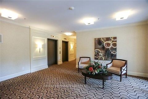 Photo 2 at 716 - 10 Bloorview Place, Don Valley Village, Toronto