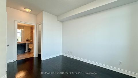 Photo 13 at 716 - 10 Bloorview Place, Don Valley Village, Toronto