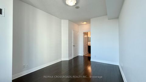 Photo 14 at 716 - 10 Bloorview Place, Don Valley Village, Toronto