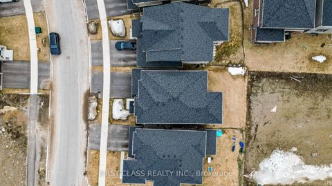 Photo 40 at 101 Thicketwood Avenue, Rural Barrie Southeast, Barrie