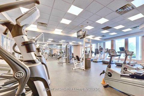 Photo 8 at 1609 - 7 Concorde Place, Don Mills, Toronto