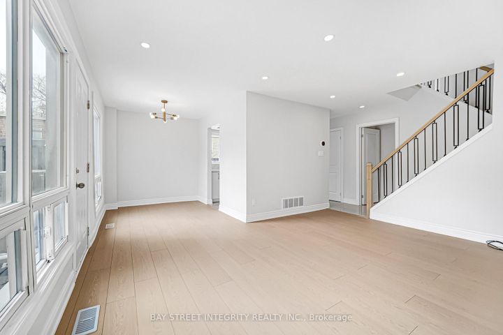 Photo 7 at 41 Elsa Vine Way, Bayview Village, Toronto