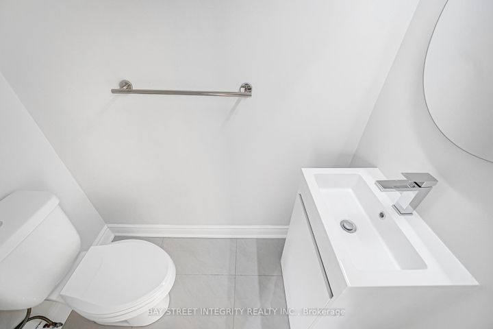 Photo 20 at 41 Elsa Vine Way, Bayview Village, Toronto