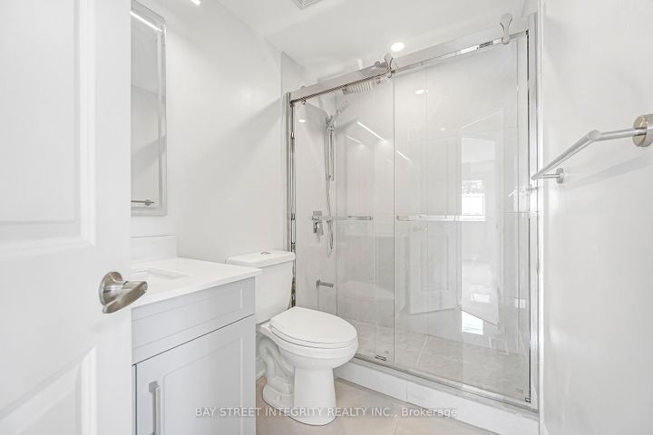 Photo 36 at 41 Elsa Vine Way, Bayview Village, Toronto