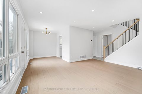 Photo 7 at 41 Elsa Vine Way, Bayview Village, Toronto