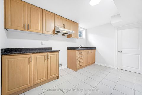 Photo 40 at 41 Elsa Vine Way, Bayview Village, Toronto