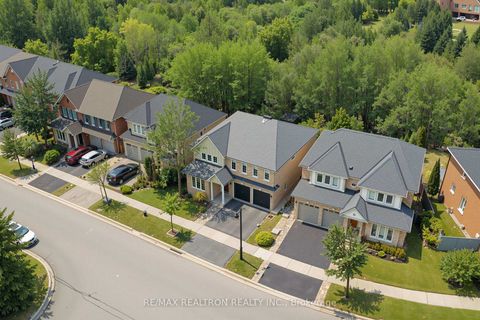Photo 2 at 44 Skywood Drive, Jefferson, Richmond Hill