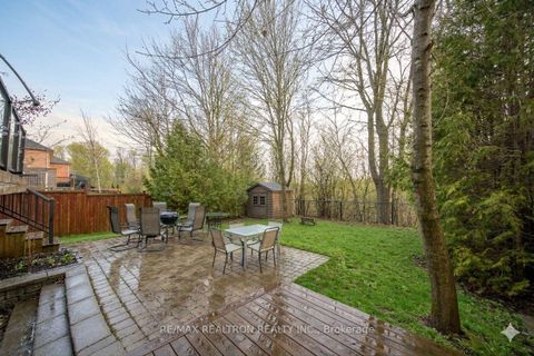 Photo 4 at 44 Skywood Drive, Jefferson, Richmond Hill