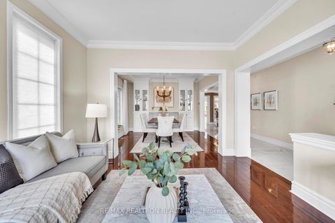 Photo 7 at 44 Skywood Drive, Jefferson, Richmond Hill