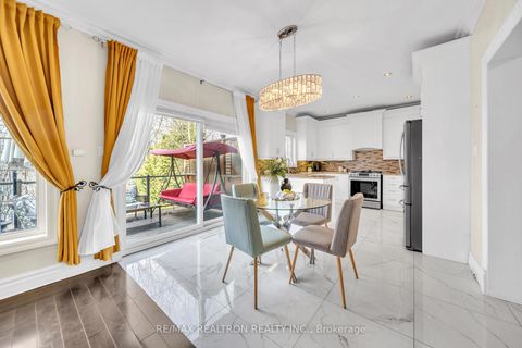 Photo 15 at 44 Skywood Drive, Jefferson, Richmond Hill