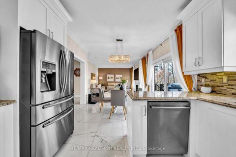 Photo 18 at 44 Skywood Drive, Jefferson, Richmond Hill