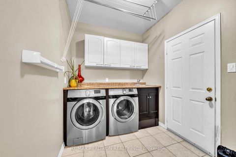 Photo 21 at 44 Skywood Drive, Jefferson, Richmond Hill