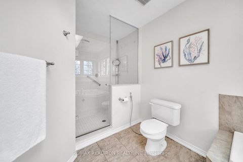 Photo 26 at 44 Skywood Drive, Jefferson, Richmond Hill