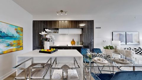 Photo 3 at 626 - 2 David Eyer Road, Rural Richmond Hill, Richmond Hill