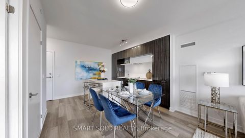 Photo 6 at 626 - 2 David Eyer Road, Rural Richmond Hill, Richmond Hill